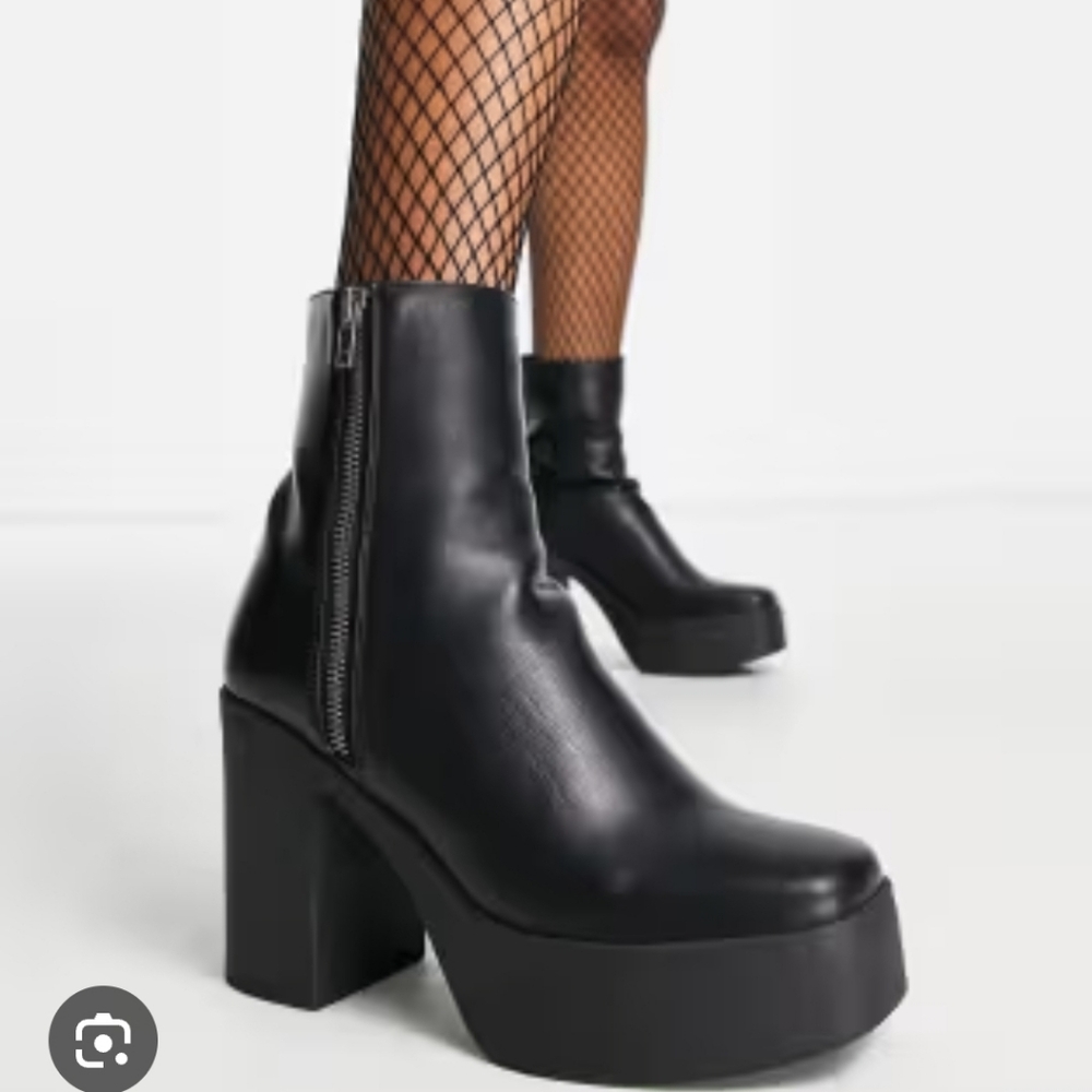 Lamoda Joven Chunky Platform Black Boots Womens Sz 9